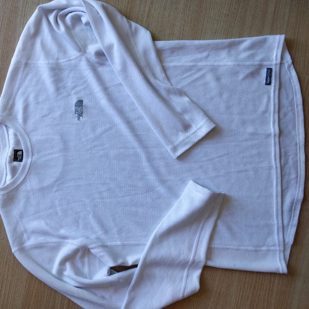 Women's North Face base layer top